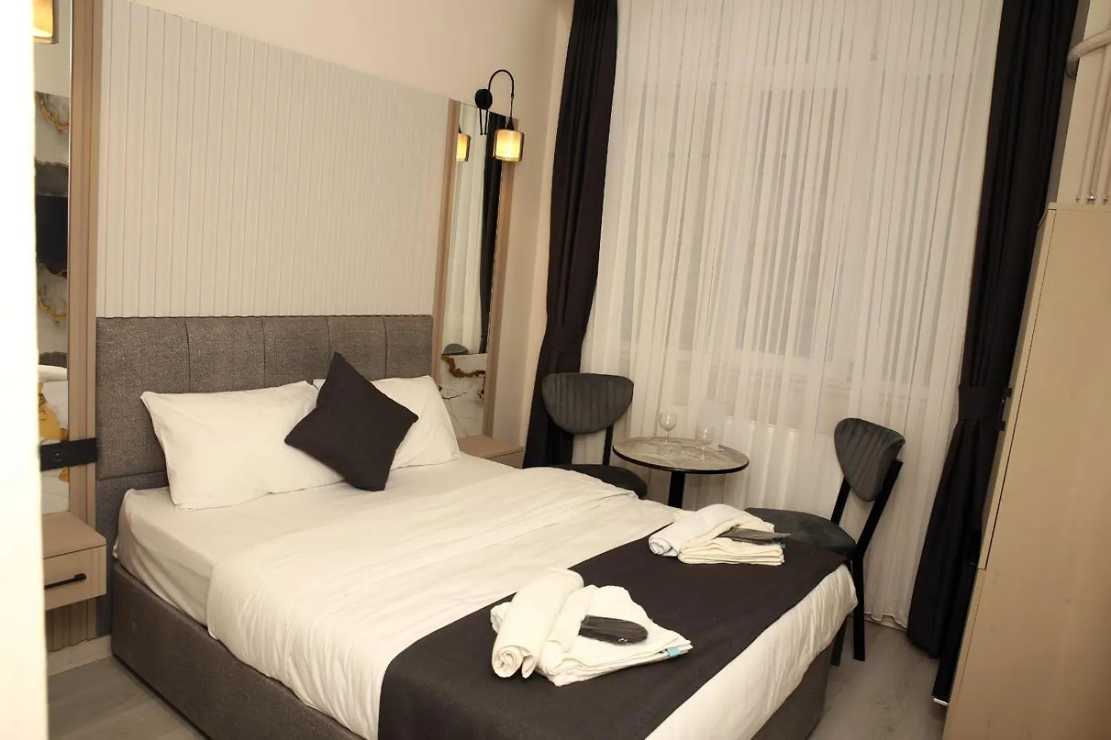מלון דירות איסטמבול Mar Blanco Hotel